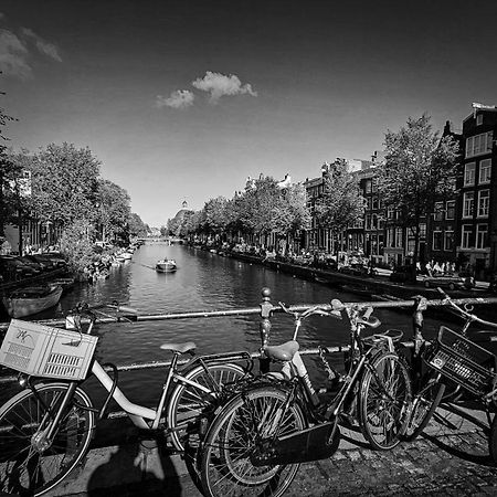 The Black Beauty Private Studio With Canal View From 1799 Амстердам Экстерьер фото